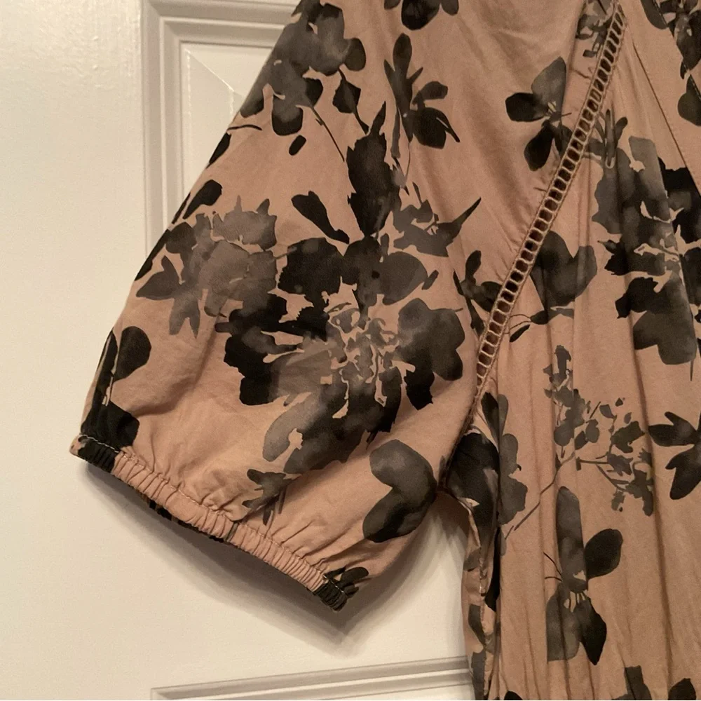 GAP Tiered Midi Shirtdress - Picture 8 of 8